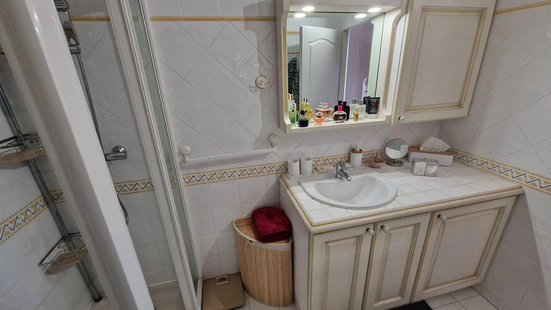 Appartement 3 Chambres Avec Terrasse, Piscine Et Tennis, Climatise - Fr-1-100-350 Cavalaire-sur-Mer 0*,