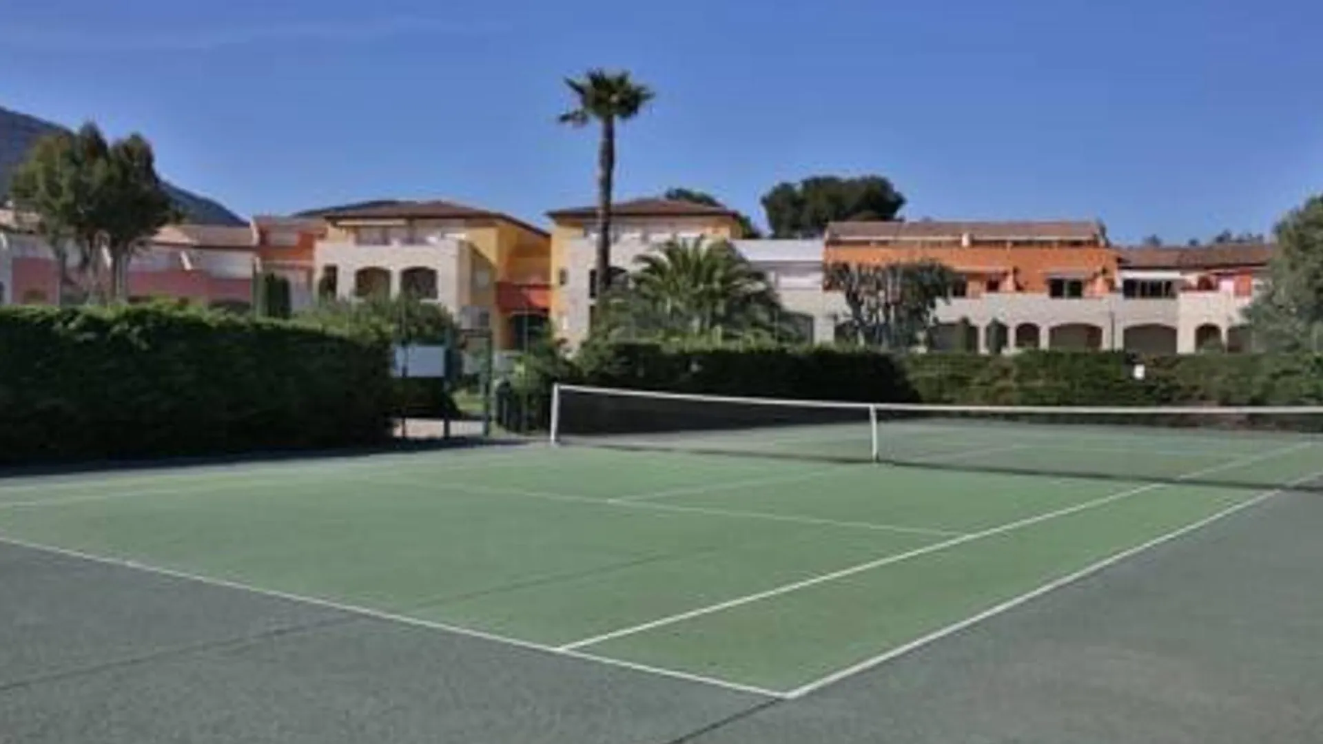 Appartement 3 Chambres Avec Terrasse, Piscine Et Tennis, Climatise - Fr-1-100-350 Cavalaire-sur-Mer 0*,