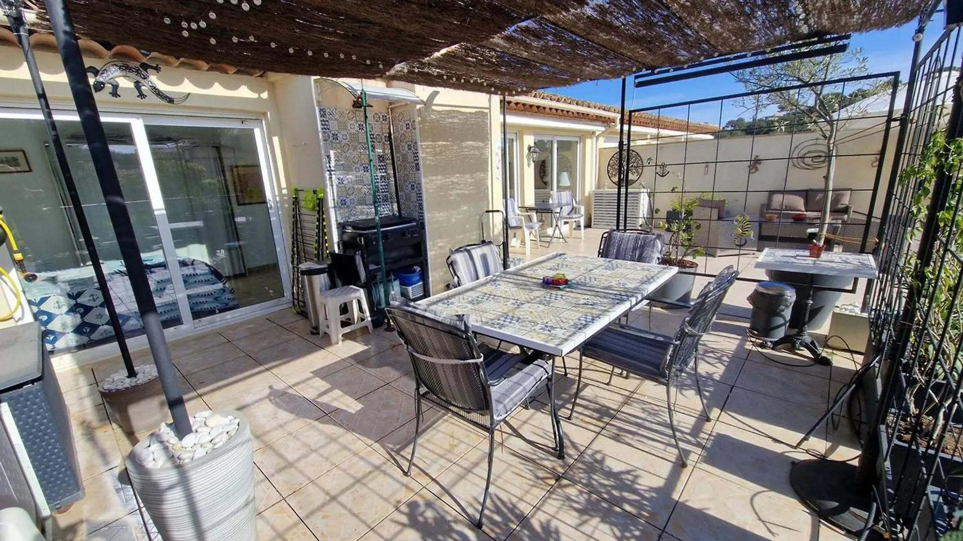 Appartement 3 Chambres Avec Terrasse, Piscine Et Tennis, Climatise - Fr-1-100-350 Cavalaire-sur-Mer France