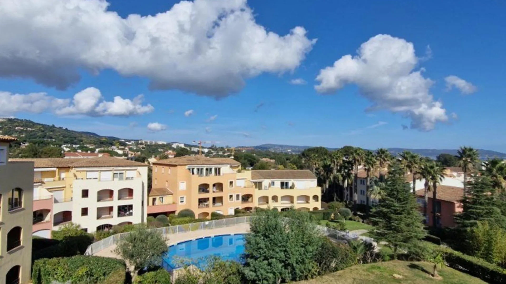Appartement 3 Chambres Avec Terrasse, Piscine Et Tennis, Climatise - Fr-1-100-350 Cavalaire-sur-Mer 0*,